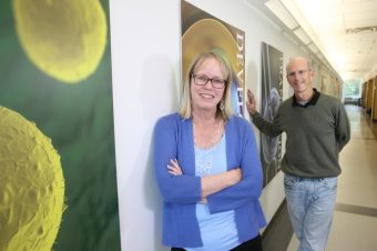 Diane Fabel and Clint Rubin at the Stony Brook Center for Biotechnology, 2015. Image courtesy of Innovate Long Island